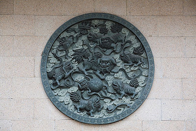 黄色入｜揭秘视觉盛宴：色彩“黄”动文化潮流，探索“黄色入”艺术魅力