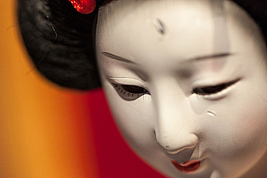 雷电将军活吞旅行者和派蒙｜原神彩蛋揭秘：神秘画作中的奇幻邂逅，创意无限引发玩家热议