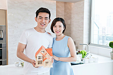 男C女软件｜轻松互动新体验：男女交友软件助你拉近心灵距离，趣味游戏测试增感情-2