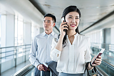 黄色3. 03｜网络直播暗潮涌动，揭秘“隐秘色情”新走向挑战监管与自律边界-1