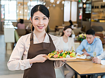 户外露出游戏｜户外探险新潮流：社交游戏“真实互动”走红，引领身心锻炼与社交和谐