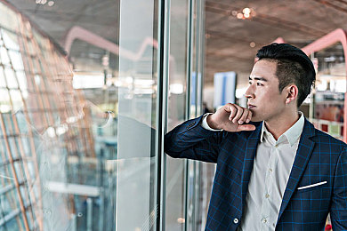 东京热成人app｜成人应用争议：东京热现象引发社会深思，监管与教育亟待加强-1