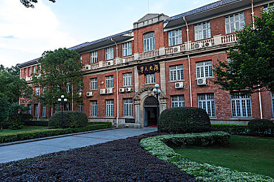 404黄台软件｜国产软件新锐崛起：404平台技术革新引领行业变革，未来可期