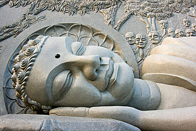 金银1—5免费版美国｜免费策略新潮流：金银游戏引领美国历史探险，市场风向标再起波澜