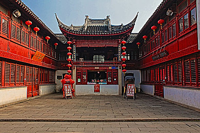 黄色软件下载免费3.0.3.每来三｜网络迷雾下的安全警报：揭秘免费下载软件的隐秘陷阱-5