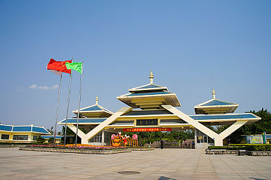 黄色软件app下载3.0.3免费装妆2023opp｜时尚变装达人，海量资源个性定制，免费畅享潮流之旅-2