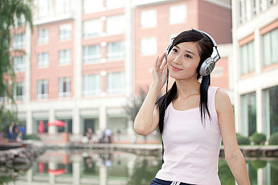 男人用机机对女人的机机｜情感桥梁，手机见证爱之旅-2