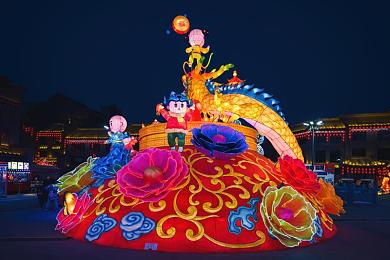 艳女直播间｜网播盛宴，魅力四溢——探秘网红直播间之谜-5